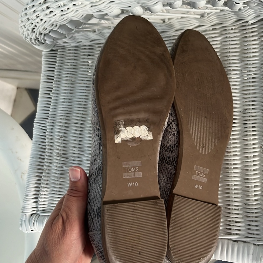 Python print flats by Tom. Size 10. - Picture 4 of 7